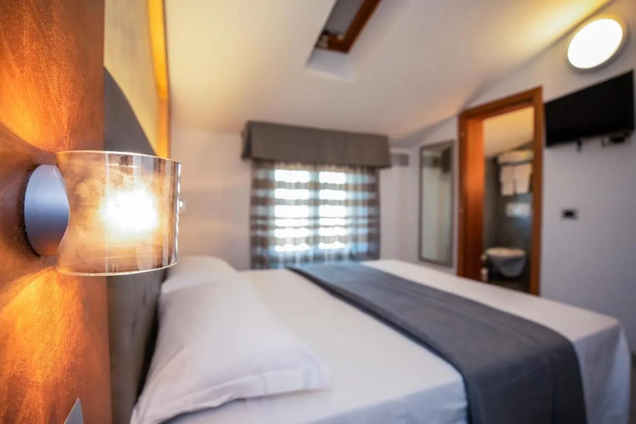 ***  Hotel Gabbiano Rimini Włochy